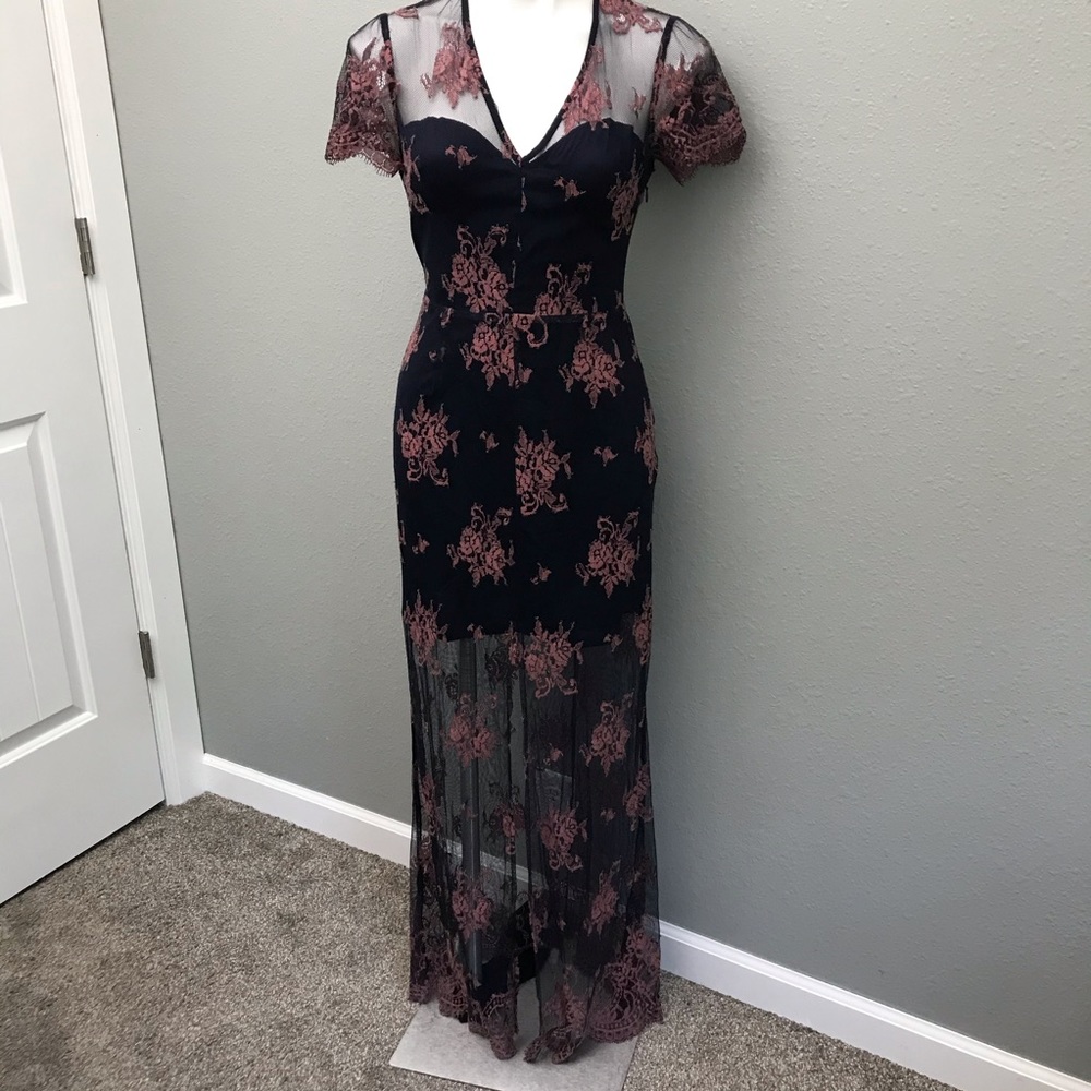 New! Lovers + Friends Mesh Lace Maxi Navy dress - Picture 1 of 9